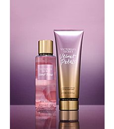 Victoria's Secret Velvet Petals 8.4oz Mist